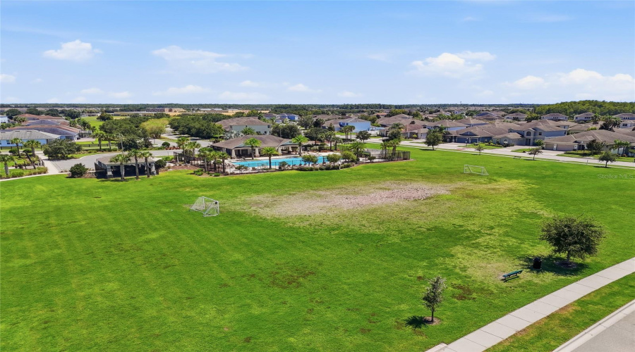 Orlando, Florida 32824, 4 Bedroom Bedrooms, ,3 Bathroombathrooms,Residential,For Sale,Dammar,0,Mfrs5156320