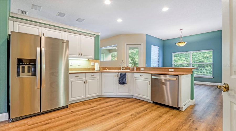 Deland, Florida 32724, 3 Bedroom Bedrooms, ,2 Bathroombathrooms,Residential,For Sale,Taylor,0,Mfrv4950035