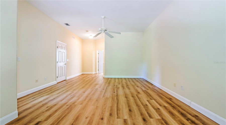 Deland, Florida 32724, 3 Bedroom Bedrooms, ,2 Bathroombathrooms,Residential,For Sale,Taylor,0,Mfrv4950035