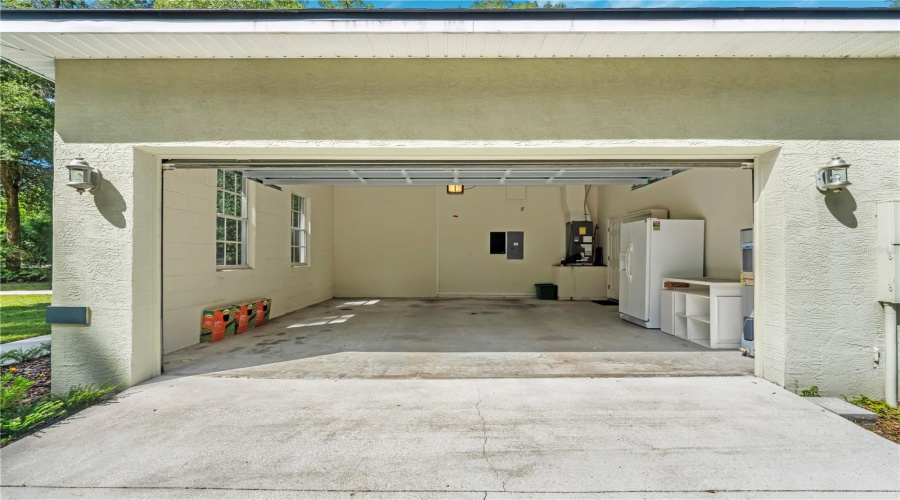 Deland, Florida 32724, 3 Bedroom Bedrooms, ,2 Bathroombathrooms,Residential,For Sale,Taylor,0,Mfrv4950035