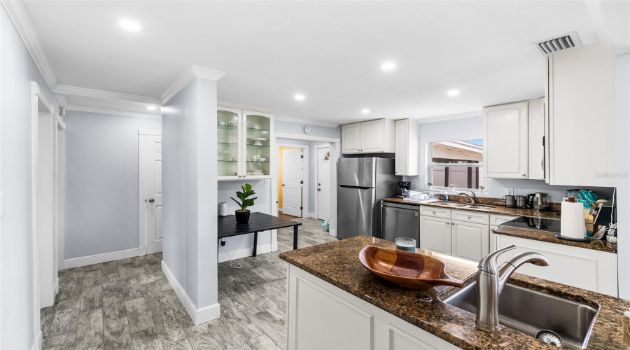 Tampa, Florida 33604, 3 Bedroom Bedrooms, ,2 Bathroombathrooms,Residential,For Sale,40Th,0,Mfrtb8542866