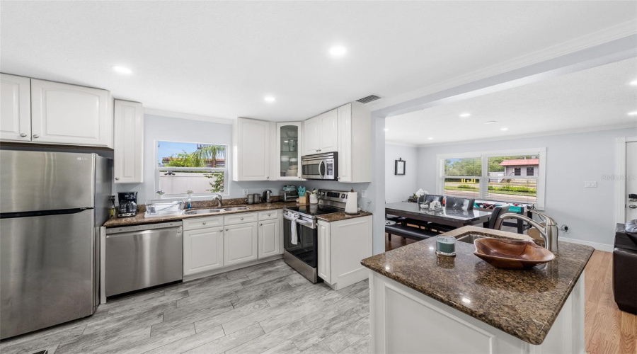 Tampa, Florida 33604, 3 Bedroom Bedrooms, ,2 Bathroombathrooms,Residential,For Sale,40Th,0,Mfrtb8542866