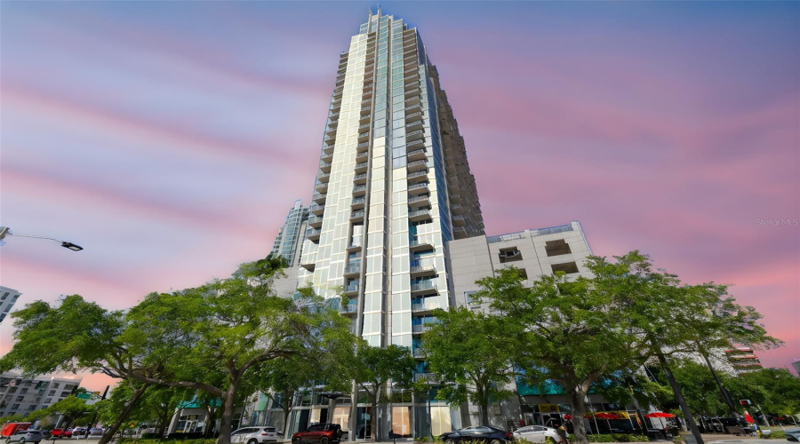 Tampa, Florida 33602, 1 Bedroom Bedrooms, ,1 Bathroombathrooms,Residential,For Sale,Ashley,0,Mfrtb8509219