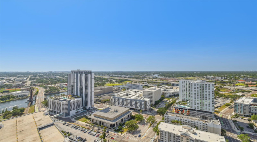 Tampa, Florida 33602, 1 Bedroom Bedrooms, ,1 Bathroombathrooms,Residential,For Sale,Ashley,0,Mfrtb8509219