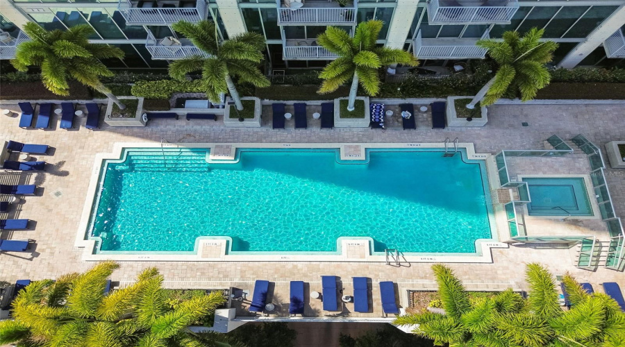 Tampa, Florida 33602, 1 Bedroom Bedrooms, ,1 Bathroombathrooms,Residential,For Sale,Ashley,0,Mfrtb8509219
