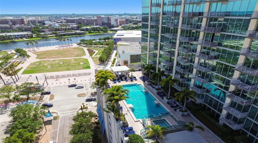 Tampa, Florida 33602, 1 Bedroom Bedrooms, ,1 Bathroombathrooms,Residential,For Sale,Ashley,0,Mfrtb8509219