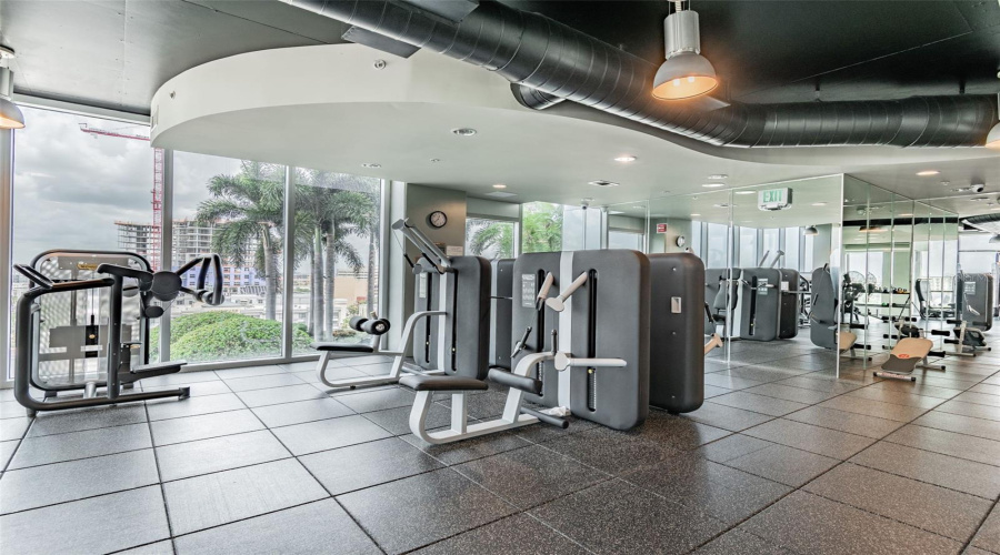 Tampa, Florida 33602, 1 Bedroom Bedrooms, ,1 Bathroombathrooms,Residential,For Sale,Ashley,0,Mfrtb8509219