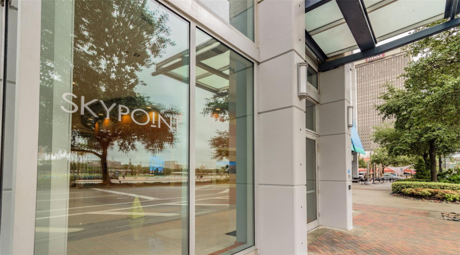 Tampa, Florida 33602, 1 Bedroom Bedrooms, ,1 Bathroombathrooms,Residential,For Sale,Ashley,0,Mfrtb8509219