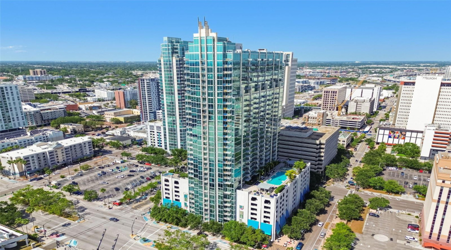 Tampa, Florida 33602, 1 Bedroom Bedrooms, ,1 Bathroombathrooms,Residential,For Sale,Ashley,0,Mfrtb8509219