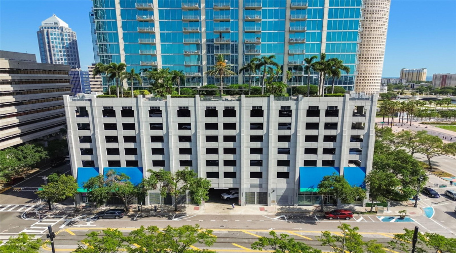 Tampa, Florida 33602, 1 Bedroom Bedrooms, ,1 Bathroombathrooms,Residential,For Sale,Ashley,0,Mfrtb8509219