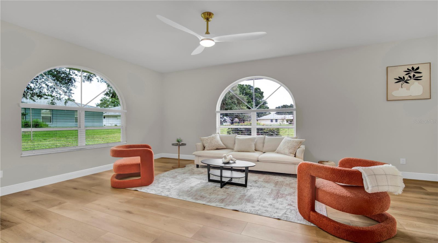 Leesburg, Florida 34748, 3 Bedroom Bedrooms, ,2 Bathroombathrooms,Residential,For Sale,Prince Andrew,0,Mfrg5115728