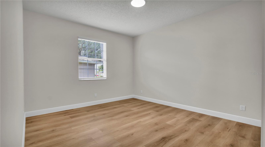 Leesburg, Florida 34748, 3 Bedroom Bedrooms, ,2 Bathroombathrooms,Residential,For Sale,Prince Andrew,0,Mfrg5115728