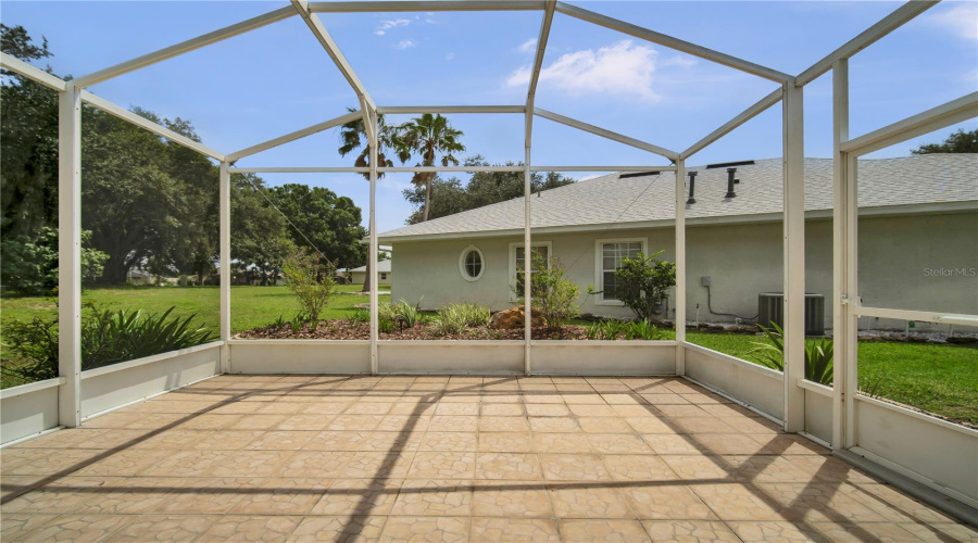 Leesburg, Florida 34748, 3 Bedroom Bedrooms, ,2 Bathroombathrooms,Residential,For Sale,Prince Andrew,0,Mfrg5115728