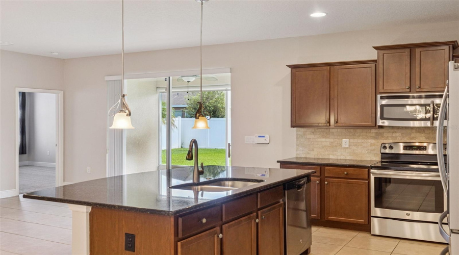 St Cloud, Florida 34771, 3 Bedroom Bedrooms, ,2 Bathroombathrooms,Residential,For Sale,Caterpillar,0,Mfro6435934