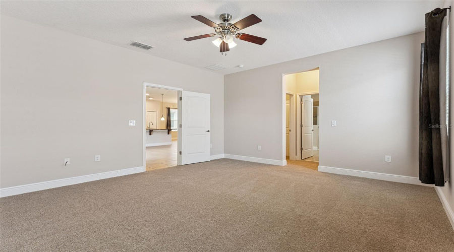 St Cloud, Florida 34771, 3 Bedroom Bedrooms, ,2 Bathroombathrooms,Residential,For Sale,Caterpillar,0,Mfro6435934