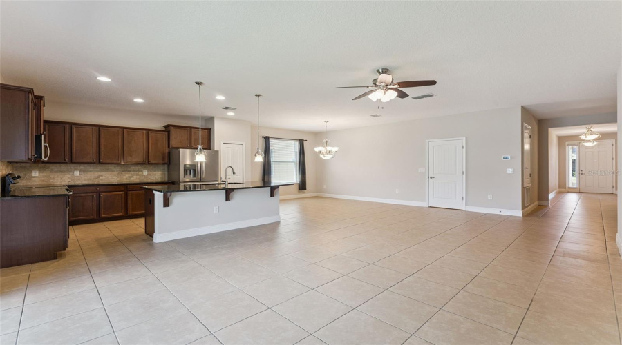 St Cloud, Florida 34771, 3 Bedroom Bedrooms, ,2 Bathroombathrooms,Residential,For Sale,Caterpillar,0,Mfro6435934