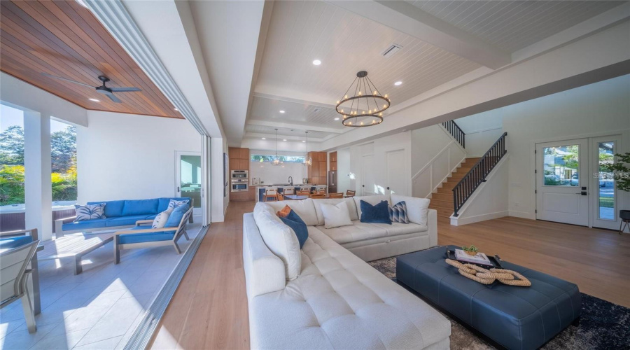 Sarasota, Florida 34239, 5 Bedroom Bedrooms, ,5 Bathroombathrooms,Residential,For Sale,Floyd,0,Mfra4702530