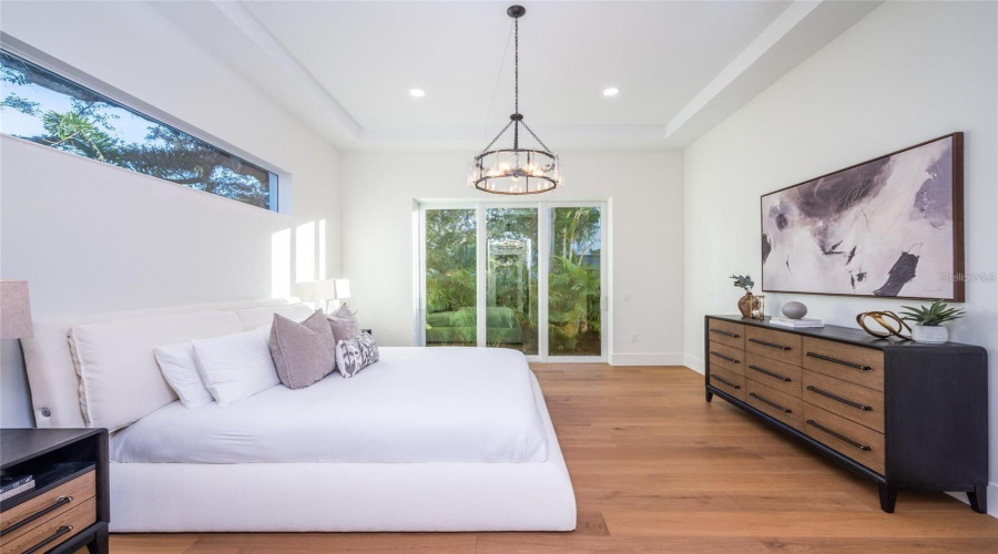 Sarasota, Florida 34239, 5 Bedroom Bedrooms, ,5 Bathroombathrooms,Residential,For Sale,Floyd,0,Mfra4702530
