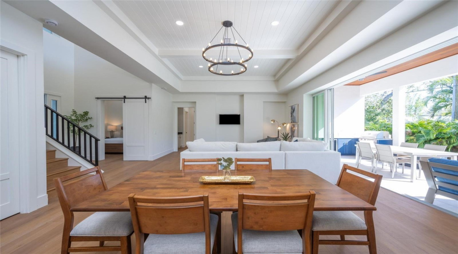 Sarasota, Florida 34239, 5 Bedroom Bedrooms, ,5 Bathroombathrooms,Residential,For Sale,Floyd,0,Mfra4702530