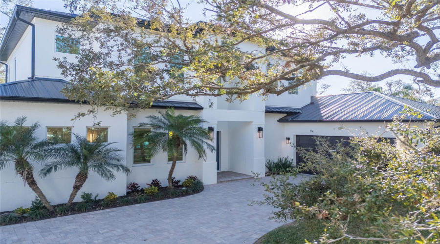 Sarasota, Florida 34239, 5 Bedroom Bedrooms, ,5 Bathroombathrooms,Residential,For Sale,Floyd,0,Mfra4702530