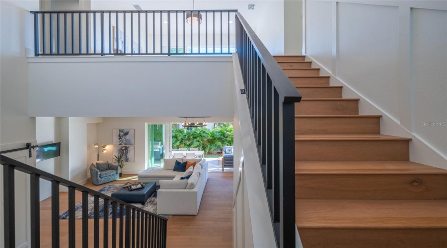 Sarasota, Florida 34239, 5 Bedroom Bedrooms, ,5 Bathroombathrooms,Residential,For Sale,Floyd,0,Mfra4702530