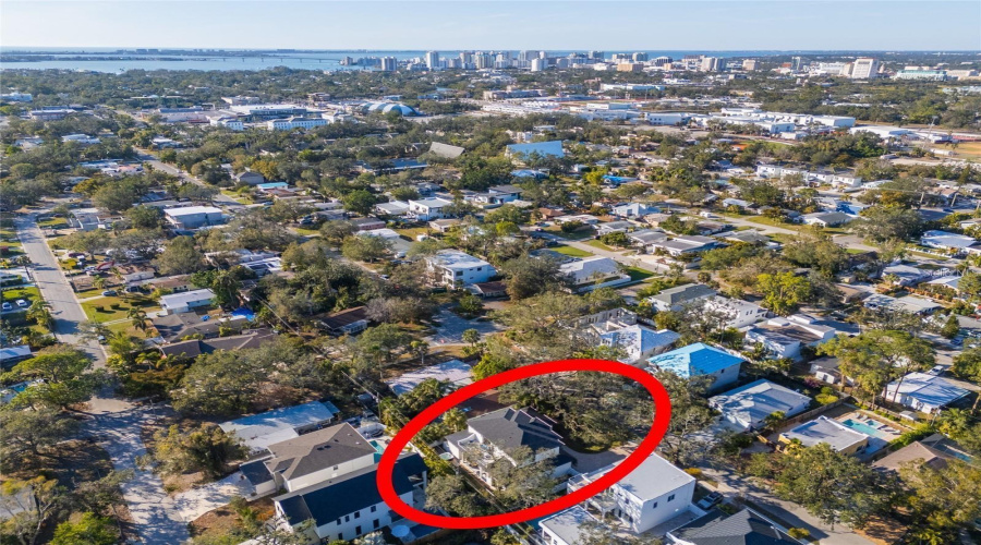 Sarasota, Florida 34239, 5 Bedroom Bedrooms, ,5 Bathroombathrooms,Residential,For Sale,Floyd,0,Mfra4702530