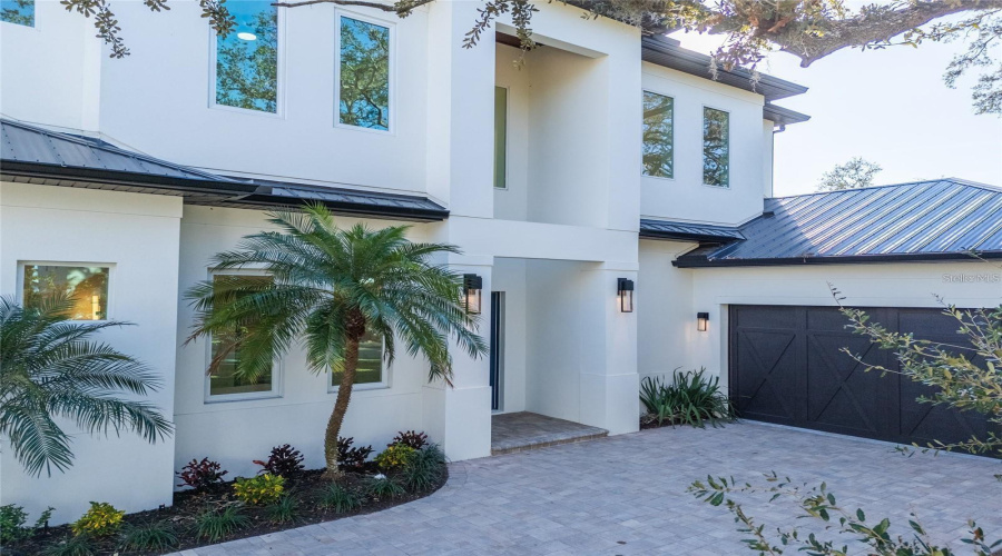 Sarasota, Florida 34239, 5 Bedroom Bedrooms, ,5 Bathroombathrooms,Residential,For Sale,Floyd,0,Mfra4702530