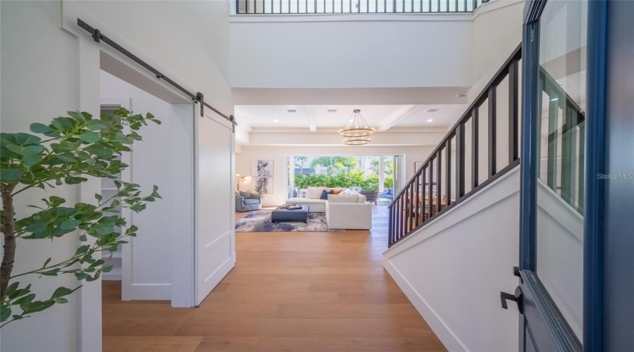 Sarasota, Florida 34239, 5 Bedroom Bedrooms, ,5 Bathroombathrooms,Residential,For Sale,Floyd,0,Mfra4702530