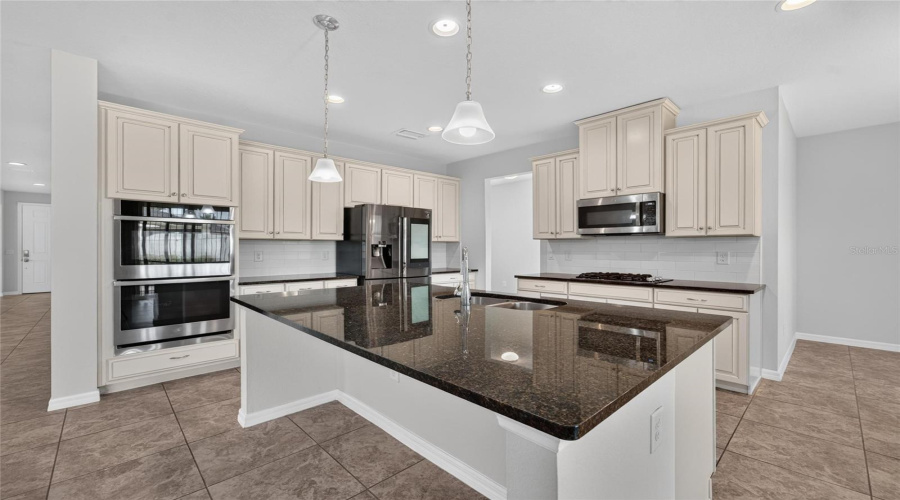 Riverview, Florida 33579, 4 Bedroom Bedrooms, ,3 Bathroombathrooms,Residential,For Sale,Lake Lucaya,0,Mfrtb8526302