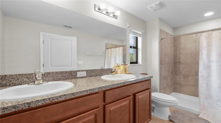 Tampa, Florida 33619, 2 Bedroom Bedrooms, ,2 Bathroombathrooms,Residential,For Sale,Ginger Lily,0,Mfrtb8542645