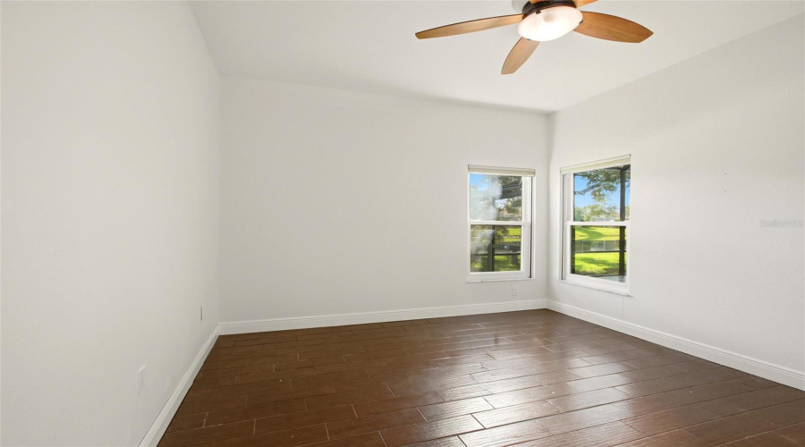 Bradenton, Florida 34202, 3 Bedroom Bedrooms, ,2 Bathroombathrooms,Residential,For Sale,Hollybush,0,Mfrr4911496