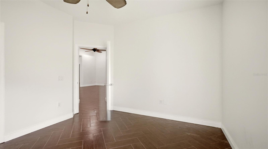 Bradenton, Florida 34202, 3 Bedroom Bedrooms, ,2 Bathroombathrooms,Residential,For Sale,Hollybush,0,Mfrr4911496