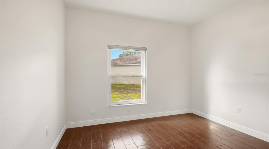 Bradenton, Florida 34202, 3 Bedroom Bedrooms, ,2 Bathroombathrooms,Residential,For Sale,Hollybush,0,Mfrr4911496