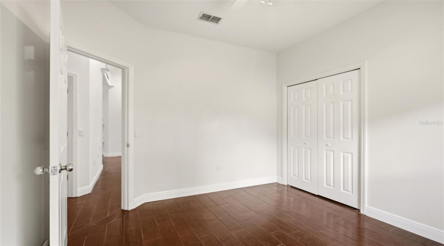 Bradenton, Florida 34202, 3 Bedroom Bedrooms, ,2 Bathroombathrooms,Residential,For Sale,Hollybush,0,Mfrr4911496