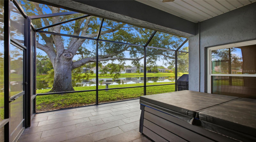 Bradenton, Florida 34202, 3 Bedroom Bedrooms, ,2 Bathroombathrooms,Residential,For Sale,Hollybush,0,Mfrr4911496