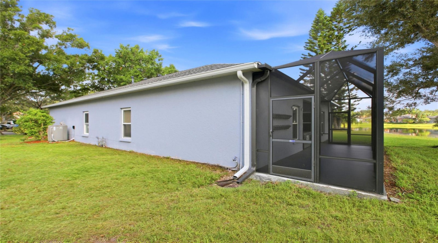 Bradenton, Florida 34202, 3 Bedroom Bedrooms, ,2 Bathroombathrooms,Residential,For Sale,Hollybush,0,Mfrr4911496