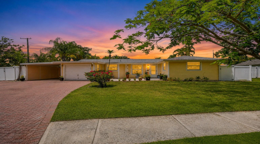 Bradenton, Florida 34208, 3 Bedroom Bedrooms, ,2 Bathroombathrooms,Residential,For Sale,Vermont,0,Mfra4695037
