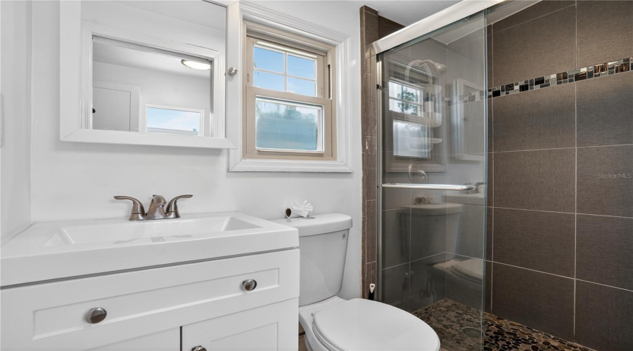 Bradenton, Florida 34208, 3 Bedroom Bedrooms, ,2 Bathroombathrooms,Residential,For Sale,Vermont,0,Mfra4695037