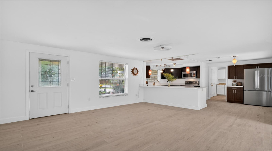 Bradenton, Florida 34208, 3 Bedroom Bedrooms, ,2 Bathroombathrooms,Residential,For Sale,Vermont,0,Mfra4695037