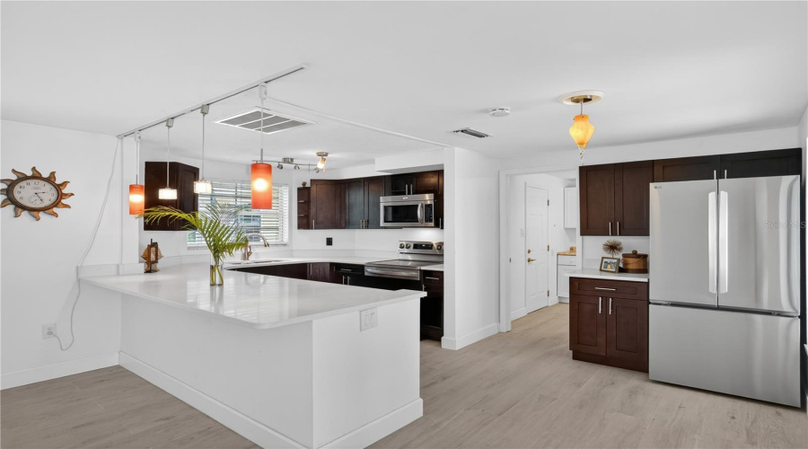 Bradenton, Florida 34208, 3 Bedroom Bedrooms, ,2 Bathroombathrooms,Residential,For Sale,Vermont,0,Mfra4695037