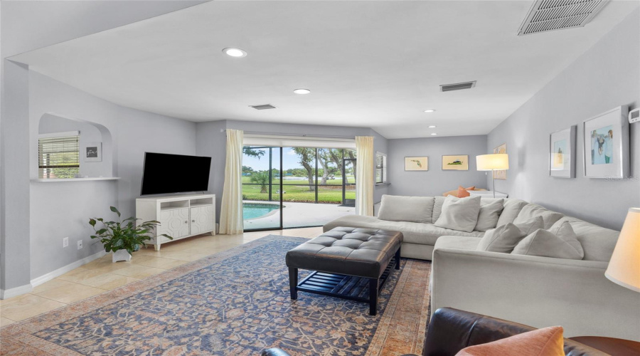 Sarasota, Florida 34238, 3 Bedroom Bedrooms, ,2 Bathroombathrooms,Residential,For Sale,Torrey Pines,0,Mfra4703104