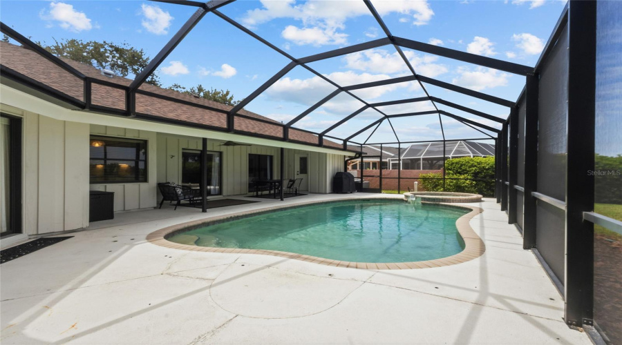 Sarasota, Florida 34238, 3 Bedroom Bedrooms, ,2 Bathroombathrooms,Residential,For Sale,Torrey Pines,0,Mfra4703104