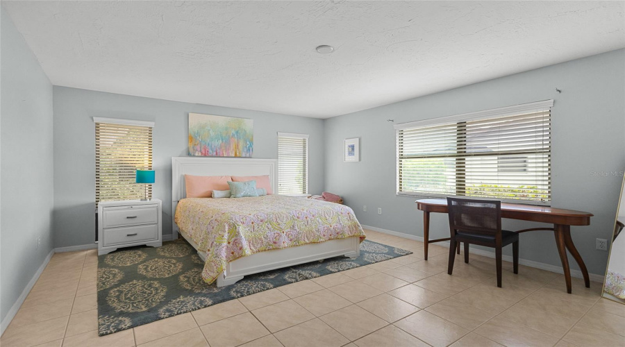 Sarasota, Florida 34238, 3 Bedroom Bedrooms, ,2 Bathroombathrooms,Residential,For Sale,Torrey Pines,0,Mfra4703104