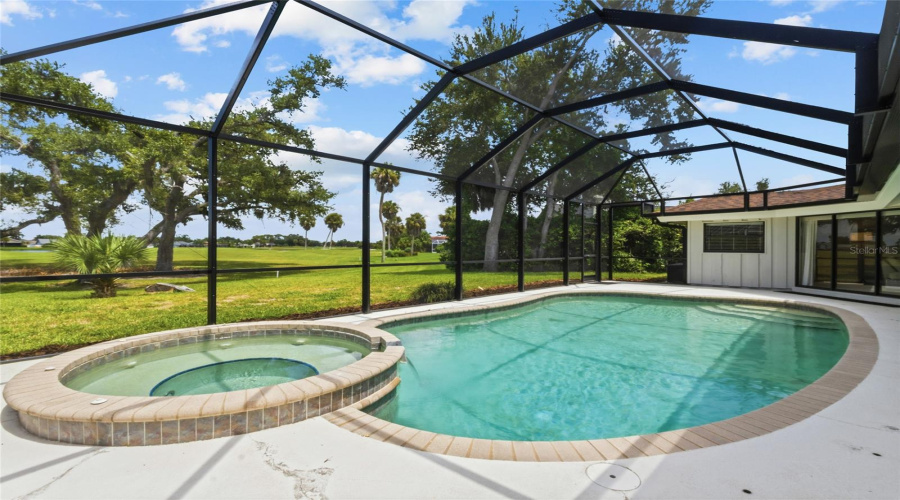 Sarasota, Florida 34238, 3 Bedroom Bedrooms, ,2 Bathroombathrooms,Residential,For Sale,Torrey Pines,0,Mfra4703104