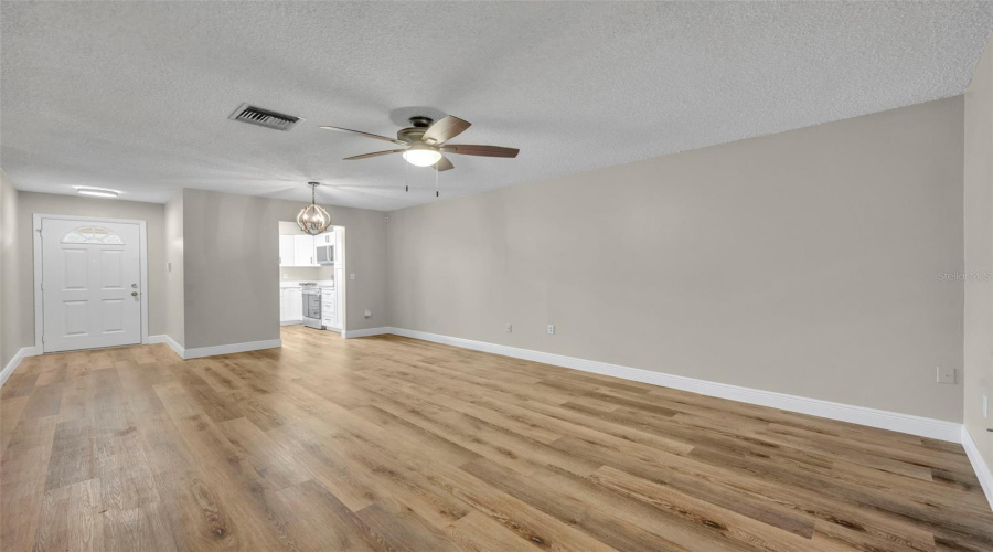 Deland, Florida 32724, 2 Bedroom Bedrooms, ,2 Bathroombathrooms,Residential,For Sale,Villa Villar,0,Mfro6408242