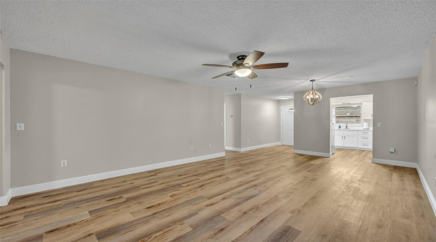 Deland, Florida 32724, 2 Bedroom Bedrooms, ,2 Bathroombathrooms,Residential,For Sale,Villa Villar,0,Mfro6408242