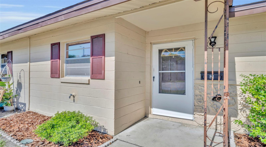 Deland, Florida 32724, 2 Bedroom Bedrooms, ,2 Bathroombathrooms,Residential,For Sale,Villa Villar,0,Mfro6408242