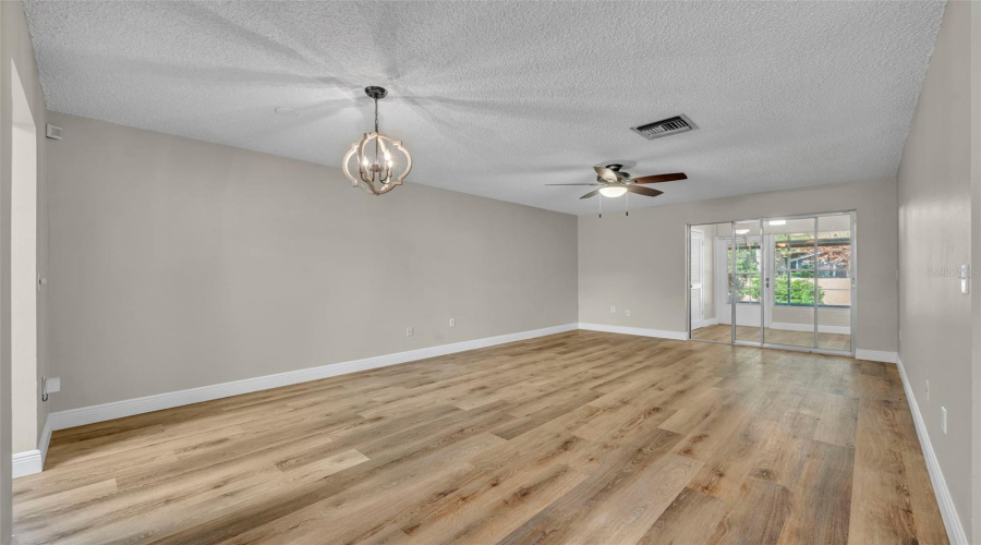 Deland, Florida 32724, 2 Bedroom Bedrooms, ,2 Bathroombathrooms,Residential,For Sale,Villa Villar,0,Mfro6408242