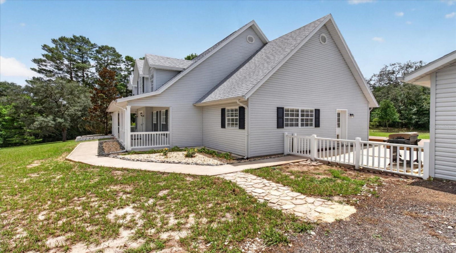 Dade City, Florida 33523, 3 Bedroom Bedrooms, ,2 Bathroombathrooms,Residential,For Sale,Ridge Manor,0,Mfrtb8536368
