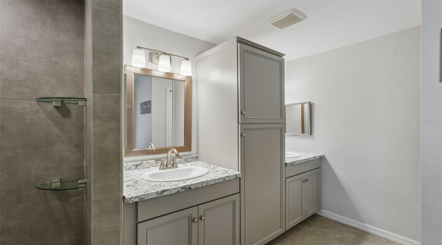 Cape Coral, Florida 33993, 4 Bedroom Bedrooms, ,2 Bathroombathrooms,Residential,For Sale,40Th,0,Mfra4691858